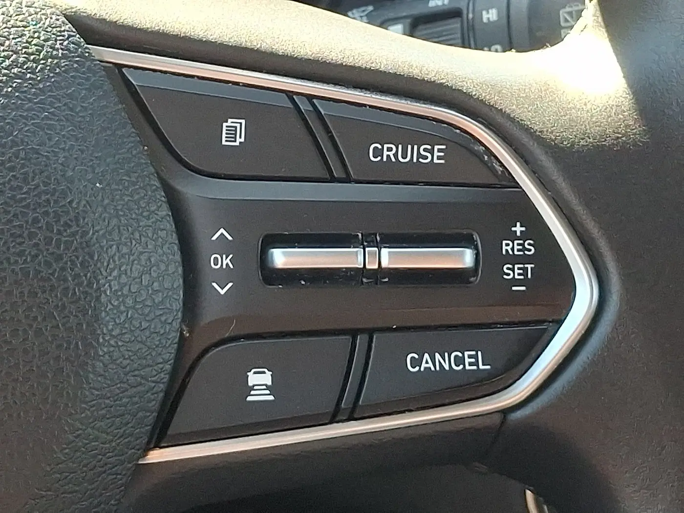 2019 Hyundai Santa Fe - $17,685