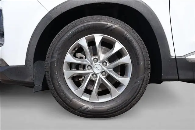 2020 Hyundai Santa Fe - $15,641