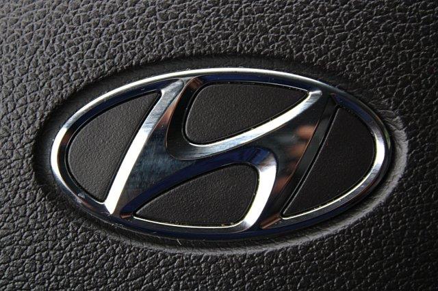 2020 Hyundai Santa Fe - $16,989