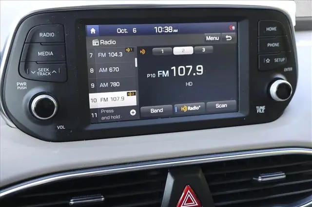 2020 Hyundai Santa Fe - $18,999