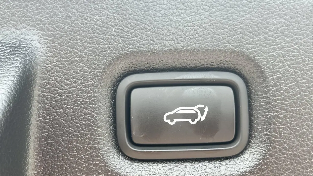 2023 Hyundai SANTA FE Hybrid SEL Premium