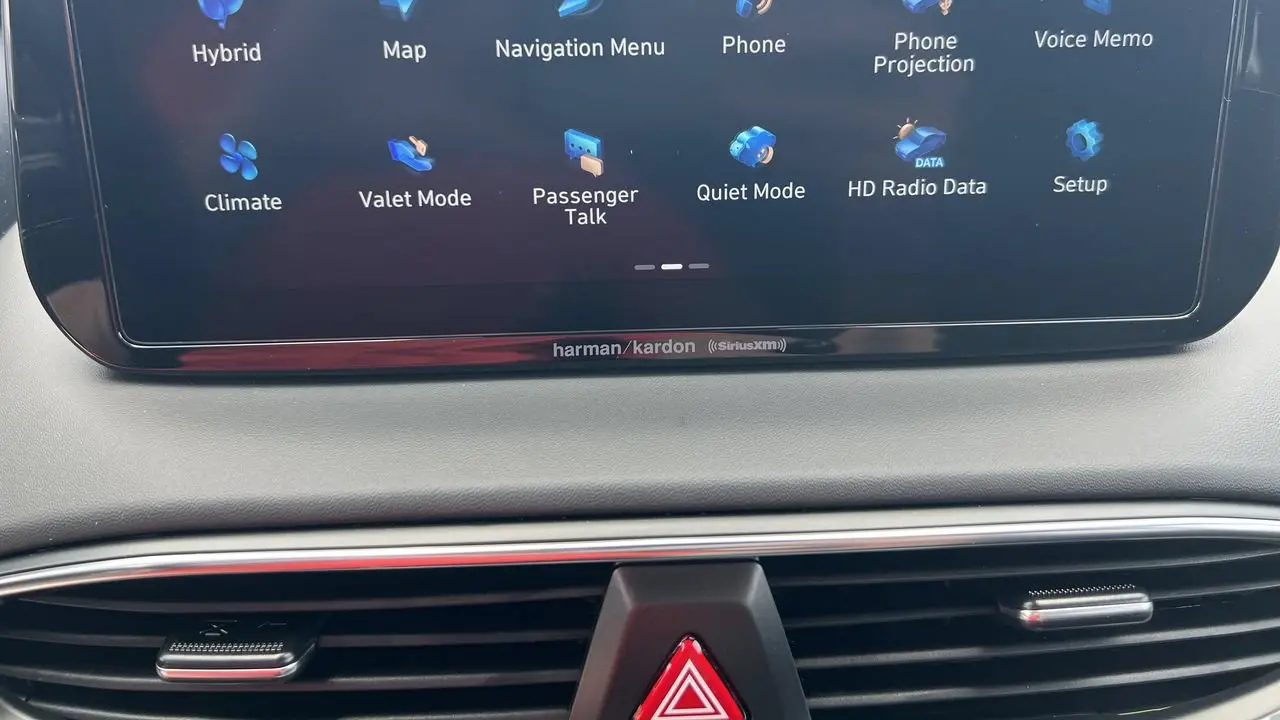 2023 Hyundai SANTA FE Hybrid SEL Premium