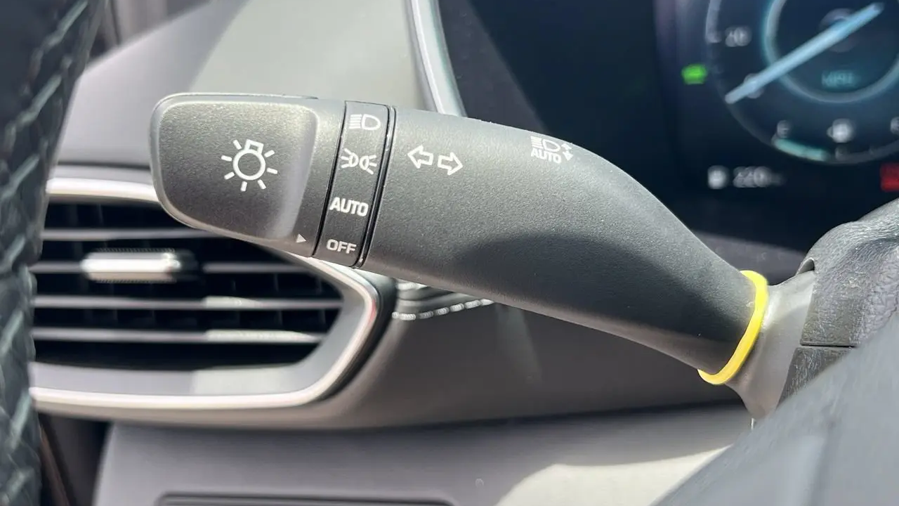 2023 Hyundai SANTA FE Hybrid SEL Premium