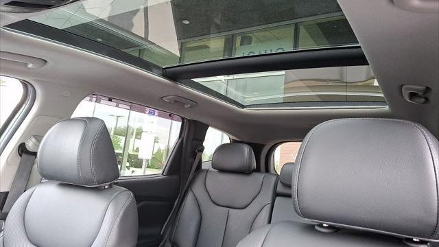 2023 Hyundai SANTA FE Hybrid SEL Premium