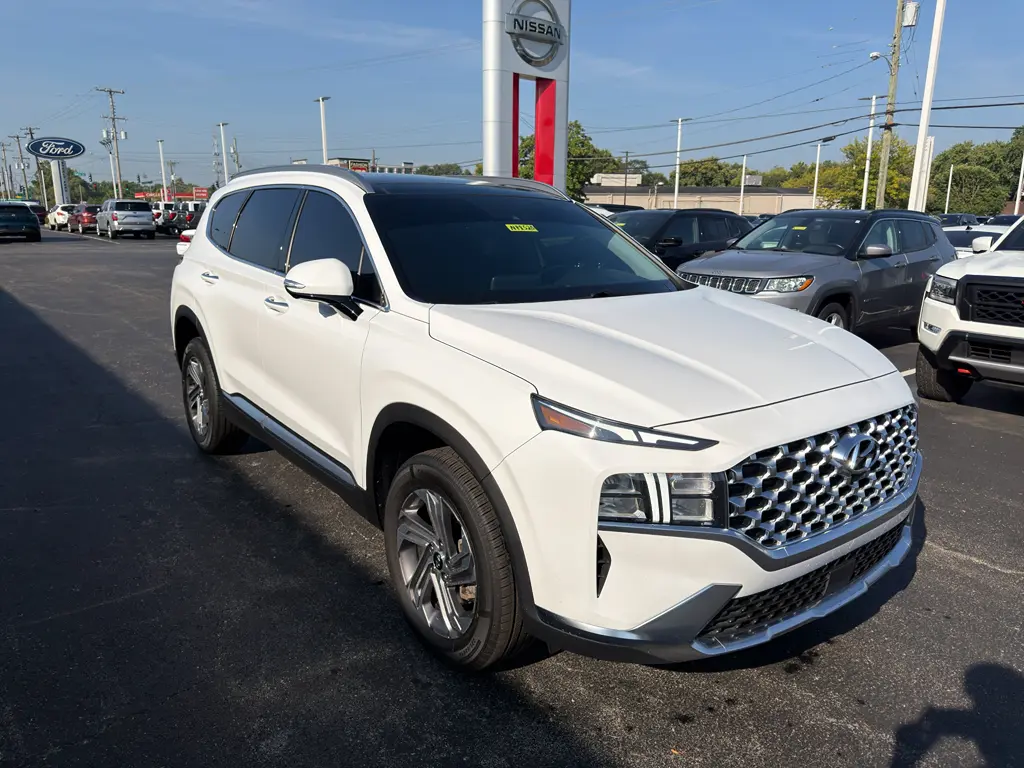 2023 Hyundai Santa Fe - $25,995