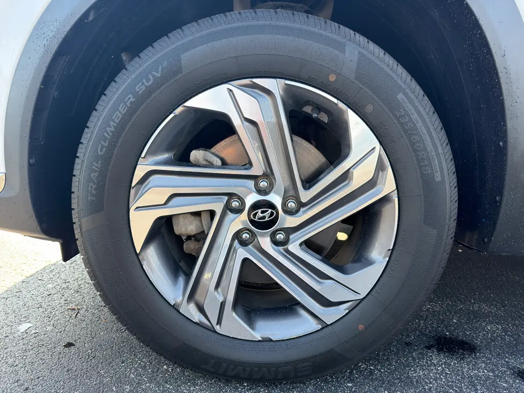 2023 Hyundai Santa Fe - $25,995