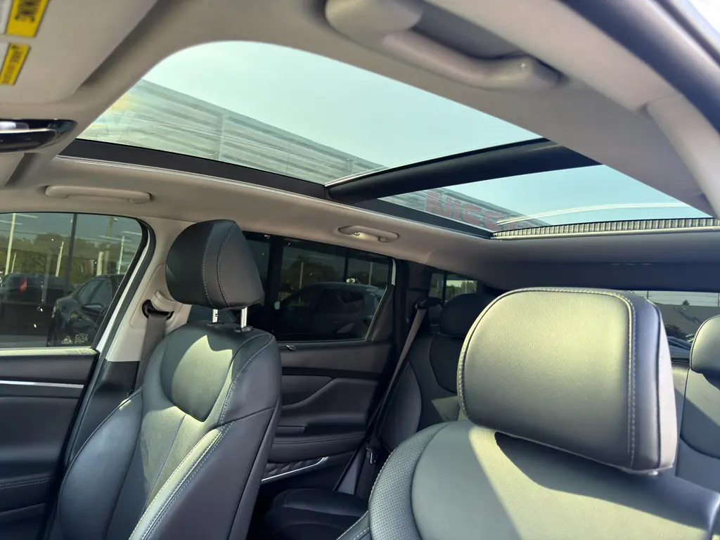 2023 Hyundai Santa Fe - $25,995