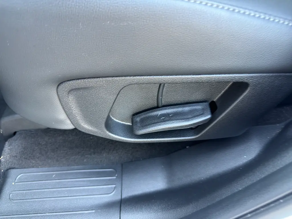 2023 Hyundai Santa Fe - $25,995