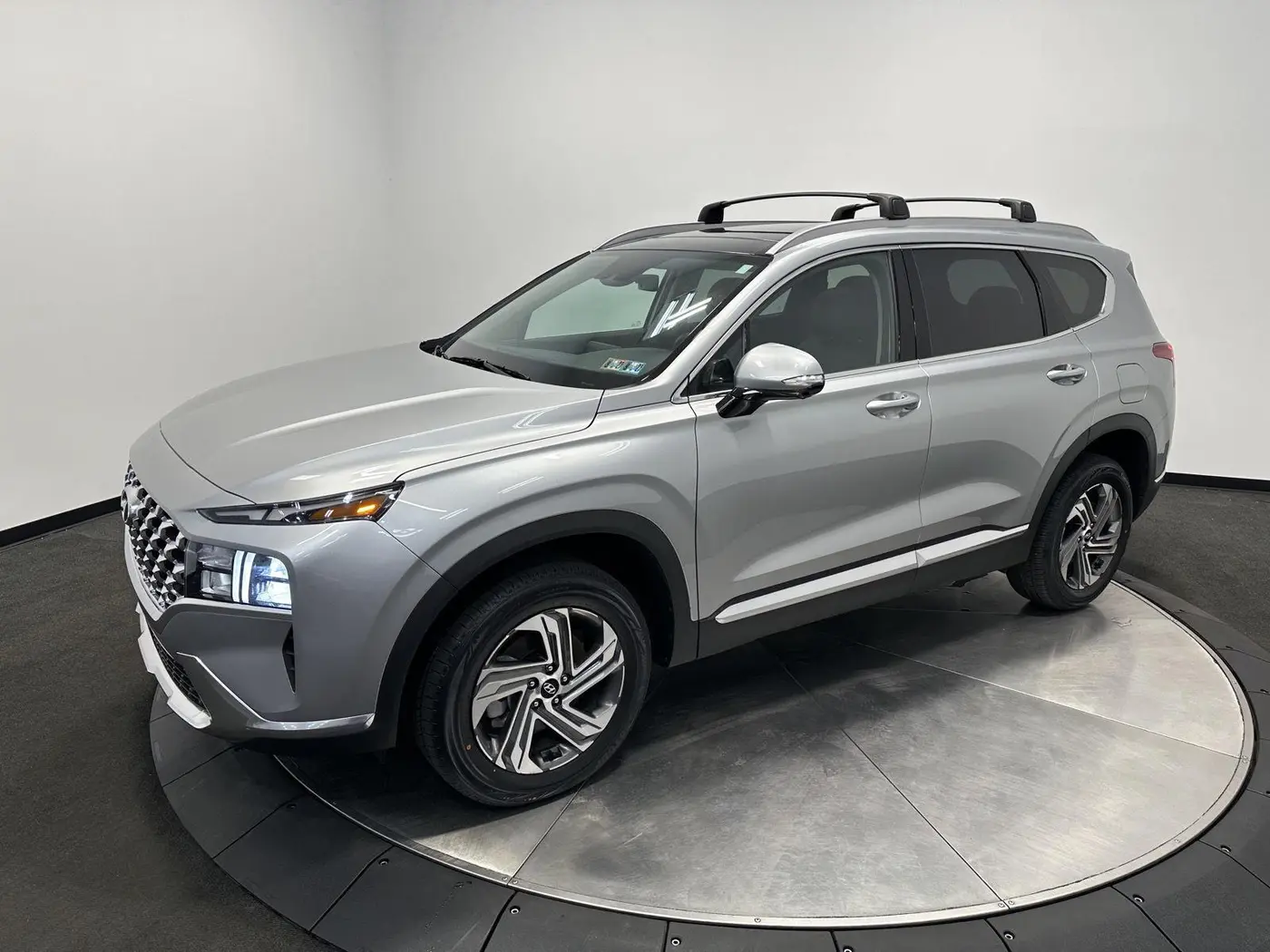 2023 Hyundai Santa Fe - $26,799