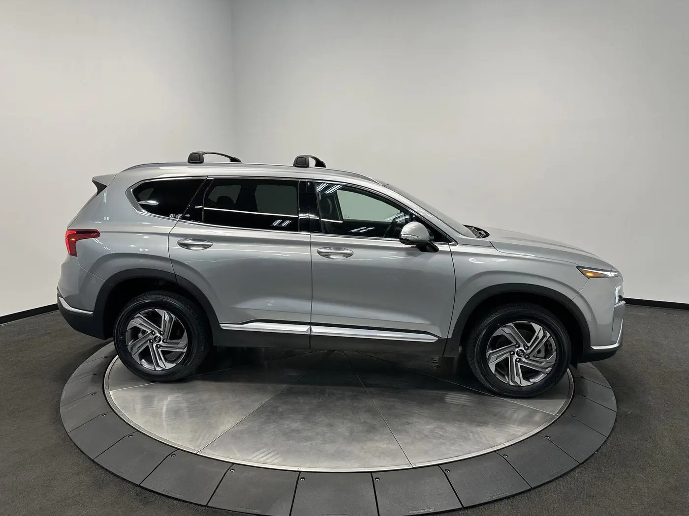 2023 Hyundai Santa Fe - $26,799