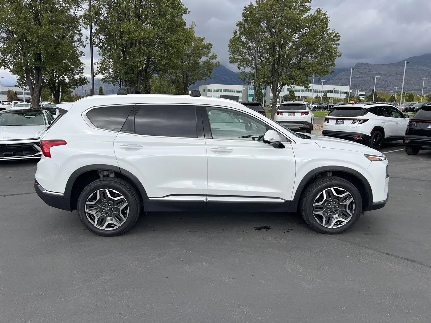2023 Hyundai Santa Fe - $27,946