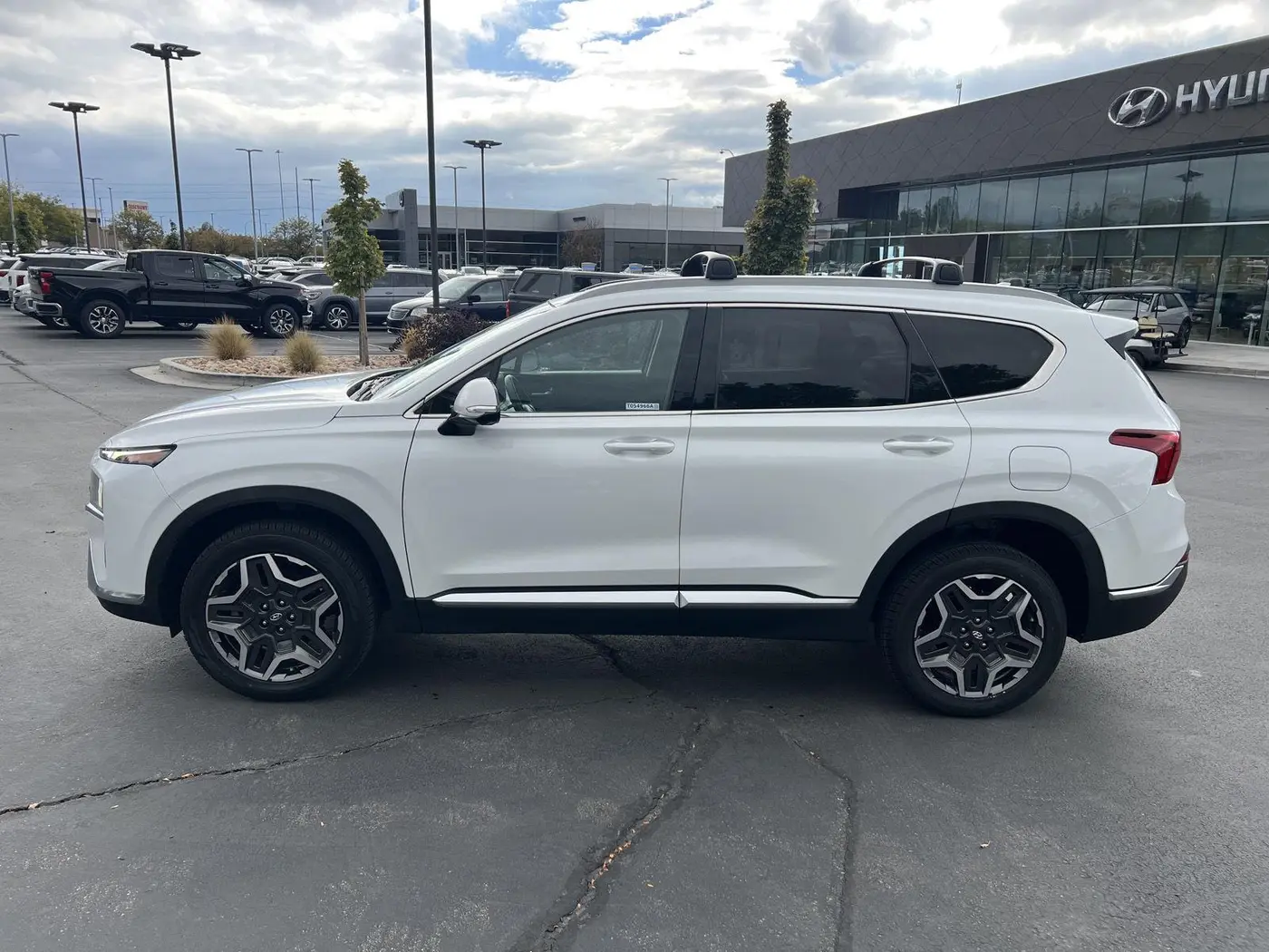 2023 Hyundai Santa Fe - $27,946
