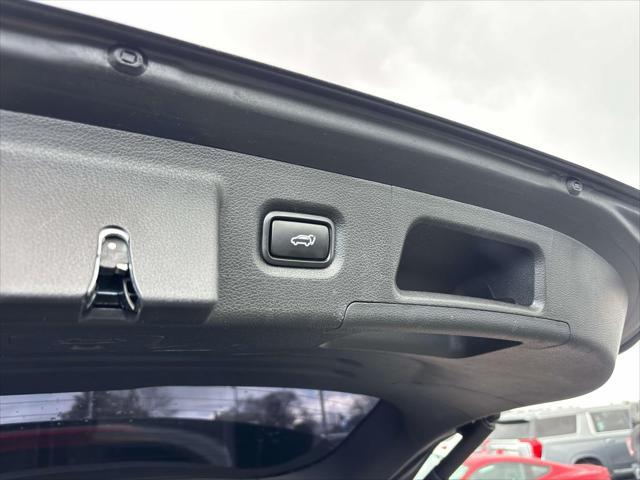 2022 Hyundai Santa Fe - $25,795