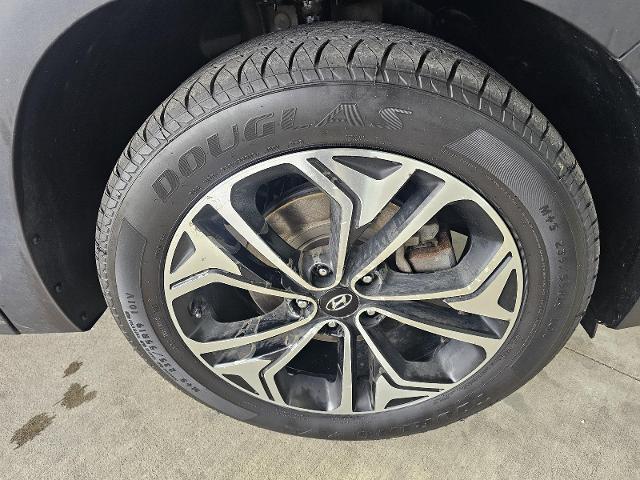 2019 Hyundai Santa Fe - $14,990