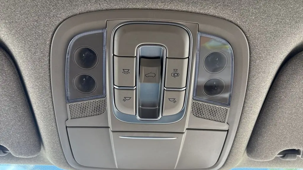 2020 Hyundai SANTA FE Limited 2.0T