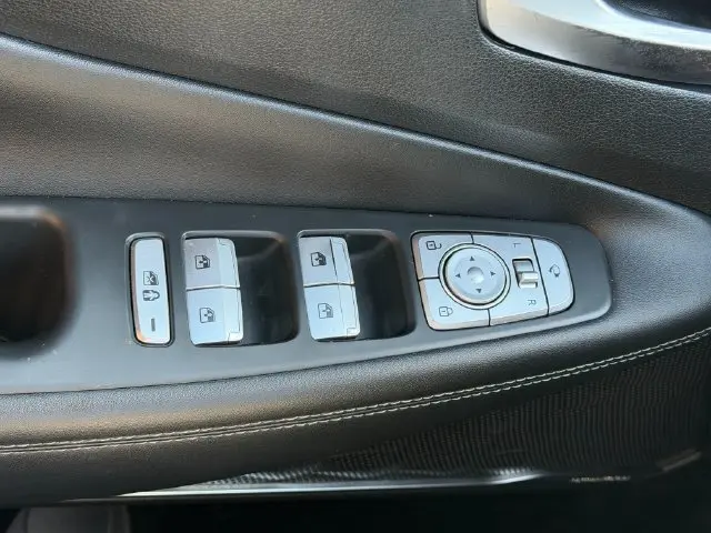 2023 Hyundai Santa Fe - $25,995