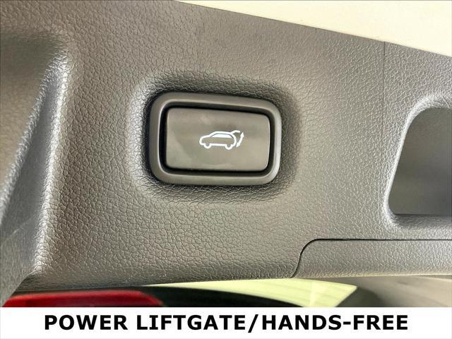 2020 Hyundai Santa Fe - $17,107