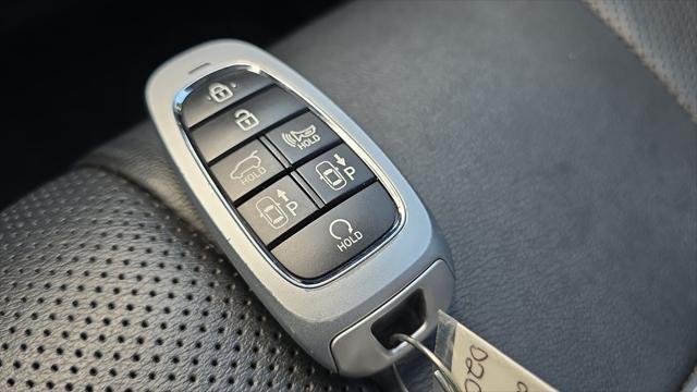 2023 Hyundai SANTA FE Hybrid Limited