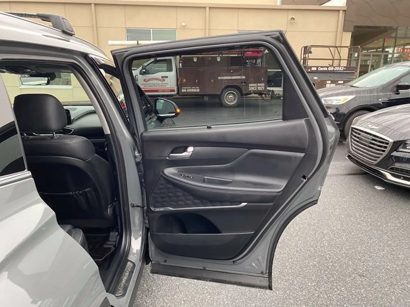 2023 Hyundai Santa Fe - $30,099