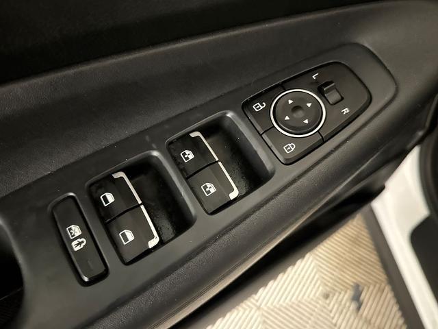 2022 Hyundai Santa Fe - $20,600