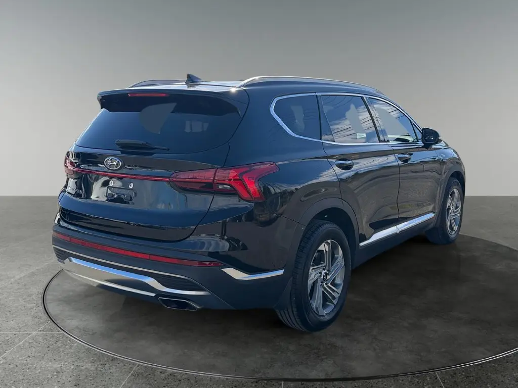 2021 Hyundai Santa Fe - $18,299