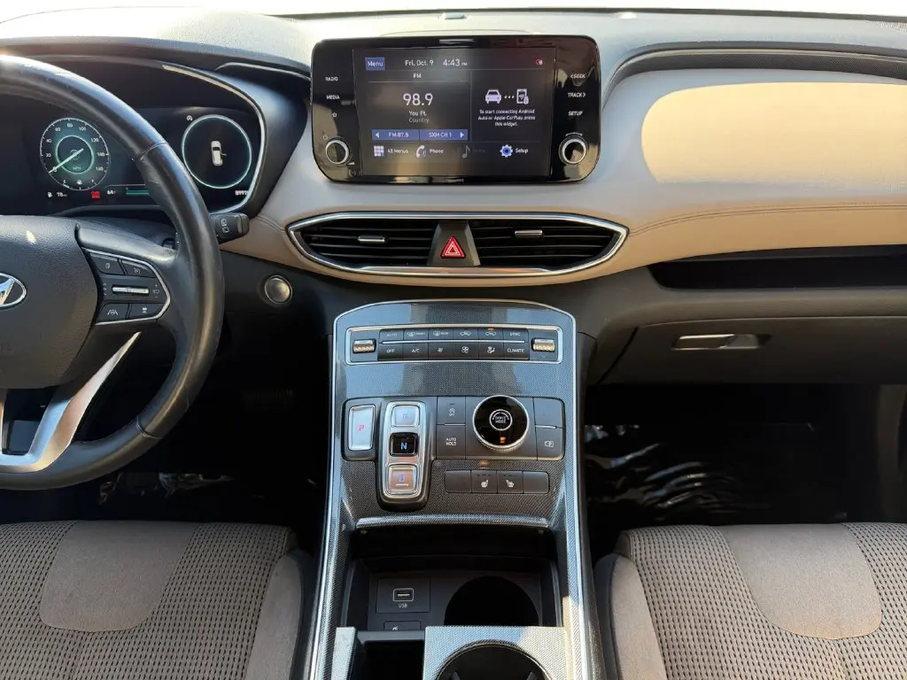 2021 Hyundai Santa Fe - $18,299