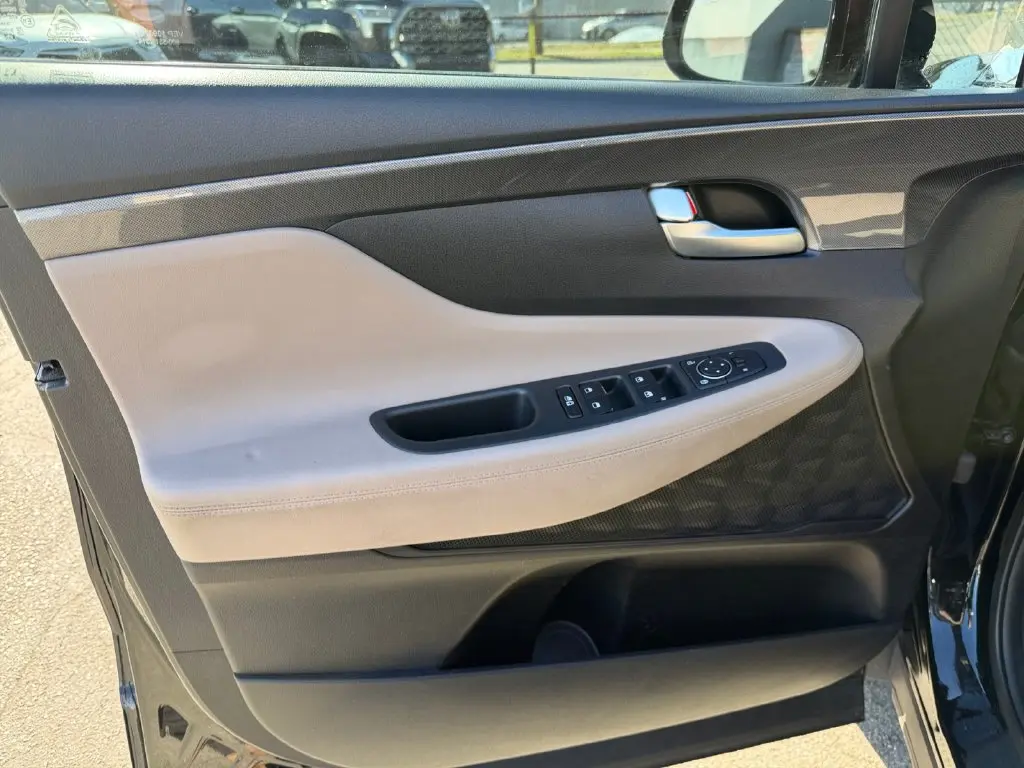2021 Hyundai Santa Fe - $18,299