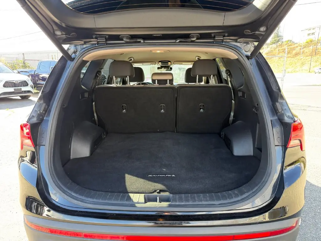 2021 Hyundai Santa Fe - $18,299
