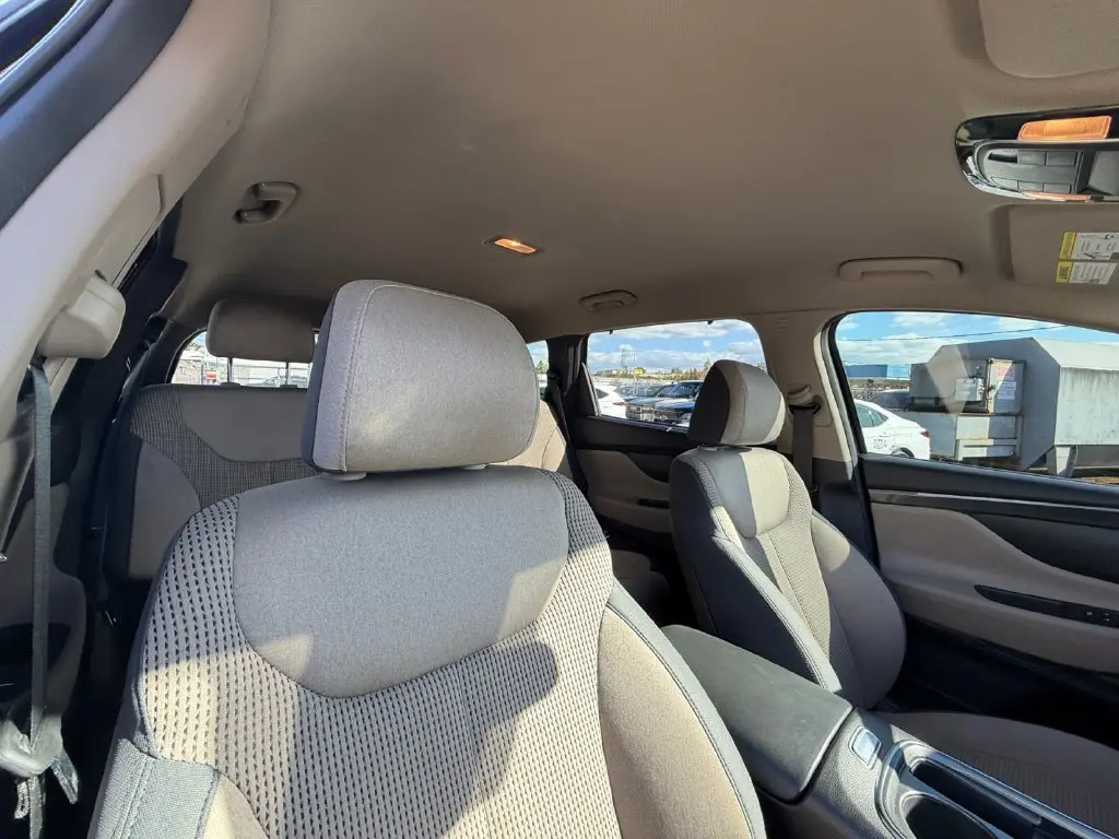 2021 Hyundai Santa Fe - $18,299