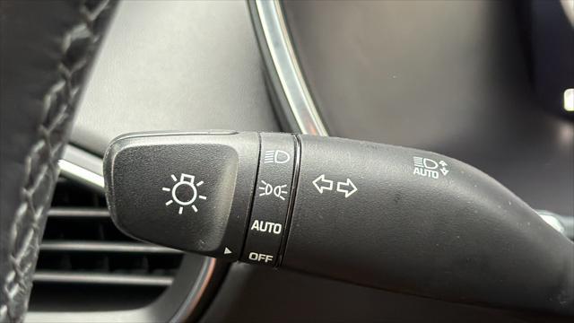 2021 Hyundai Santa Fe - $21,984