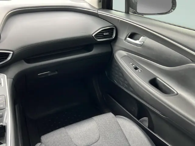 2022 Hyundai Santa Fe - $22,798