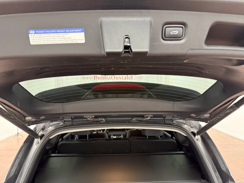 2022 Hyundai Santa Fe - $22,999