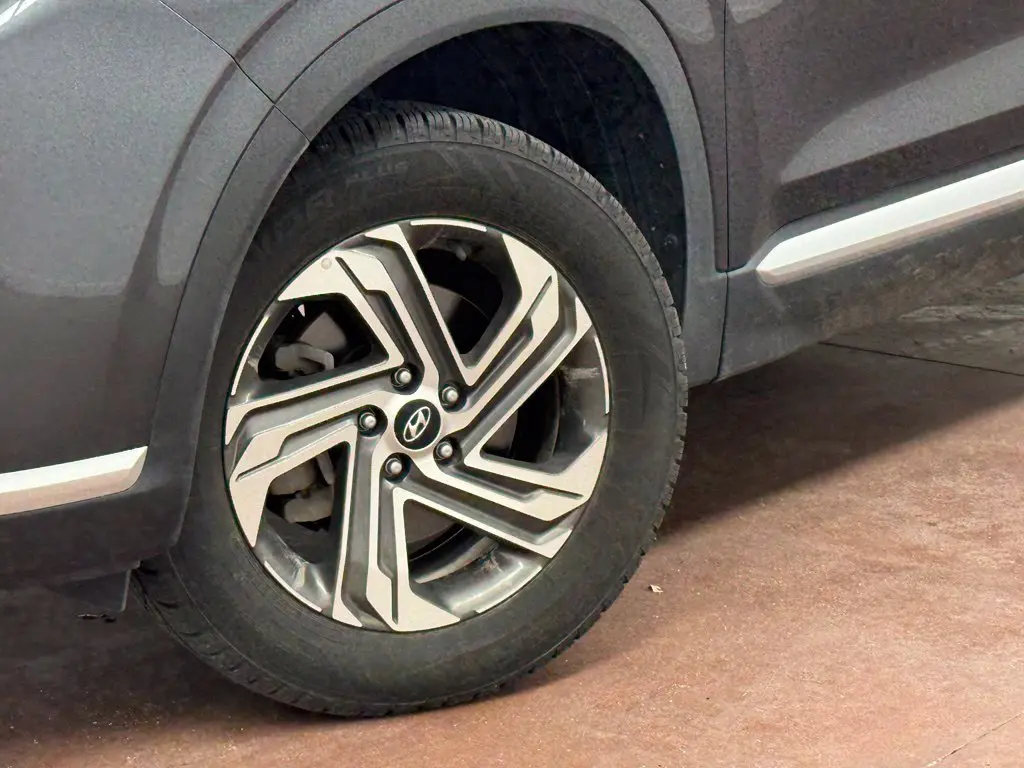 2022 Hyundai Santa Fe - $22,999
