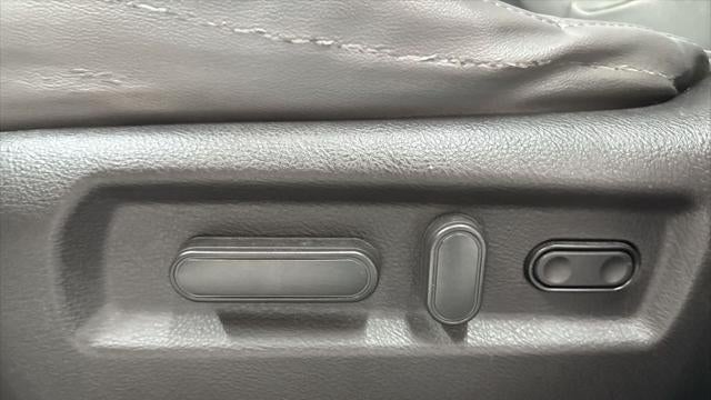 2010 Hyundai SANTA FE SE