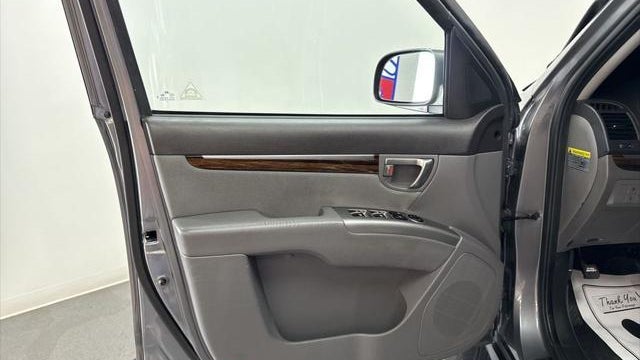 2010 Hyundai SANTA FE SE