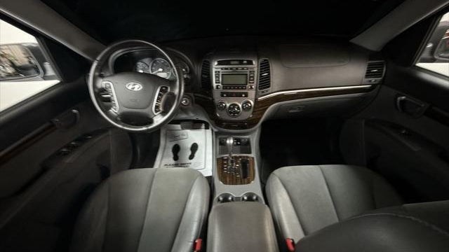 2010 Hyundai SANTA FE SE