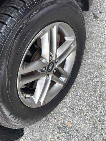 2017 Hyundai Santa Fe Sport - $9,995