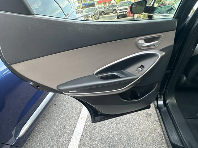 2017 Hyundai Santa Fe Sport - $9,995