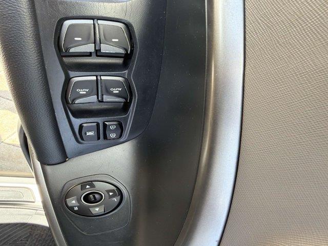 2017 Hyundai Santa Fe Sport - $7,700