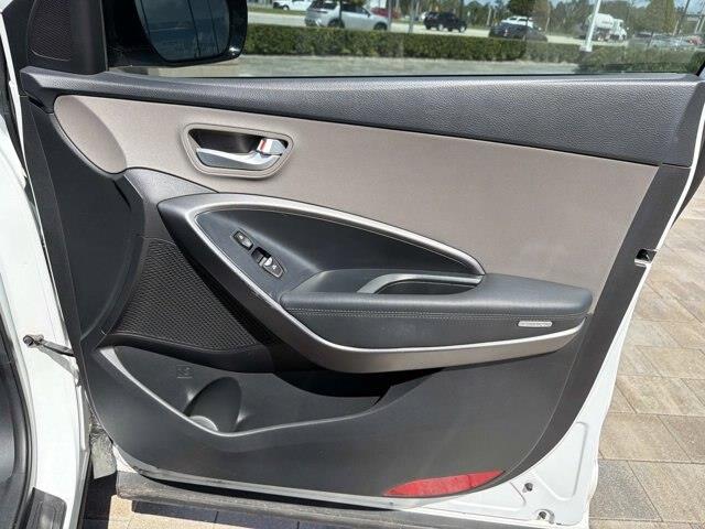 2017 Hyundai Santa Fe Sport - $7,700