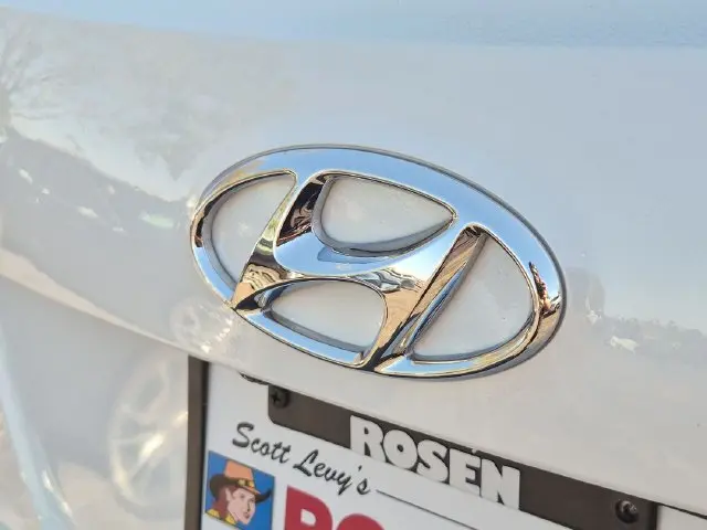 2018 Hyundai Santa Fe Sport - $15,999