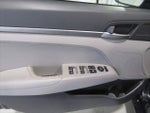 2017 Elantra Thumbnail 15