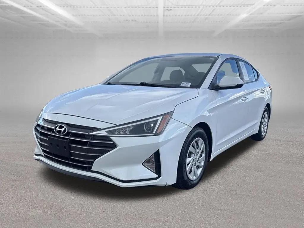 2019 Hyundai Elantra - $14,494
