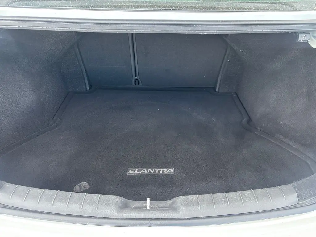 2019 Hyundai Elantra - $14,494