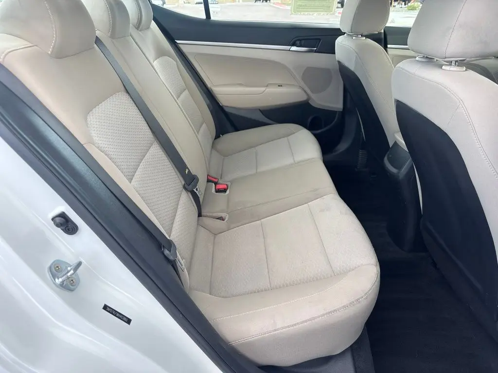 2019 Hyundai Elantra - $14,494