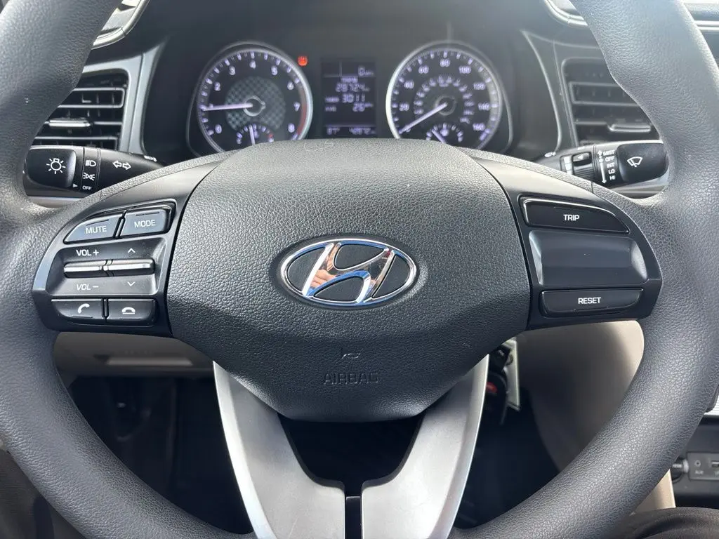 2019 Hyundai Elantra - $14,494