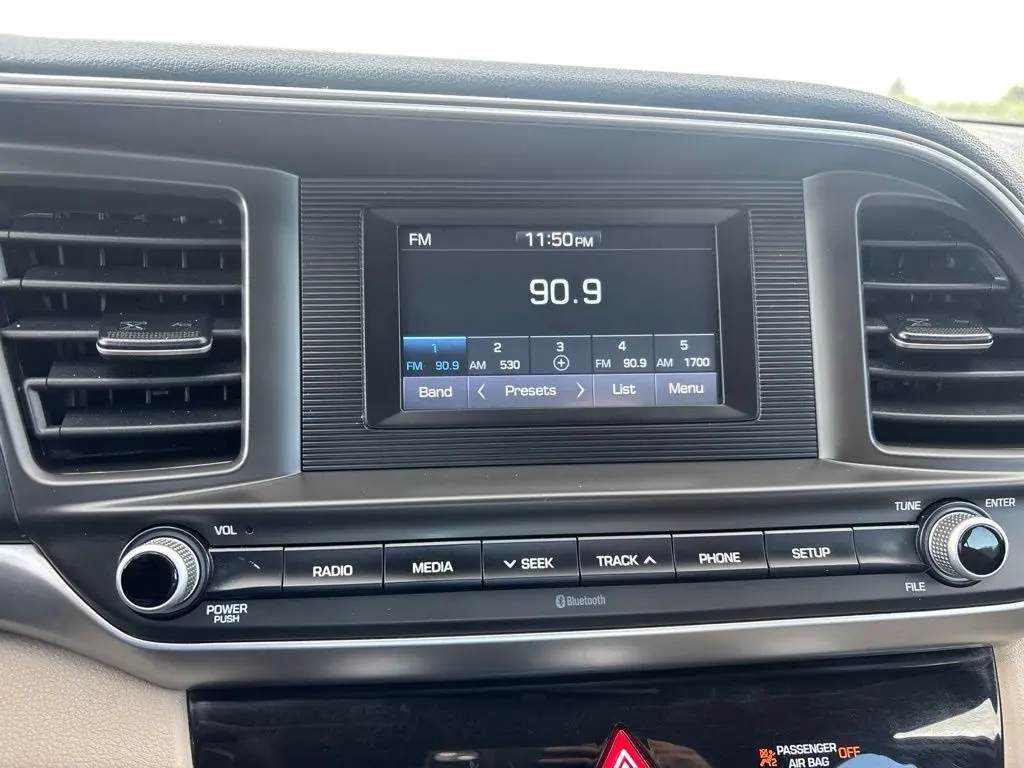 2019 Hyundai Elantra - $14,494