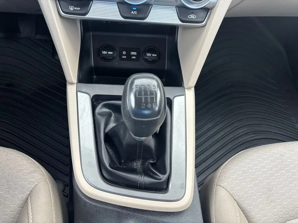 2019 Hyundai Elantra - $14,494