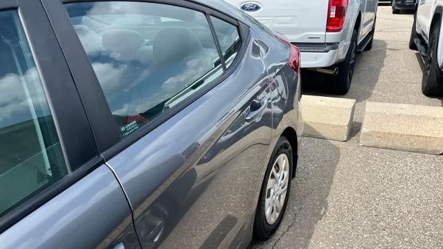 2018 Hyundai ELANTRA SE