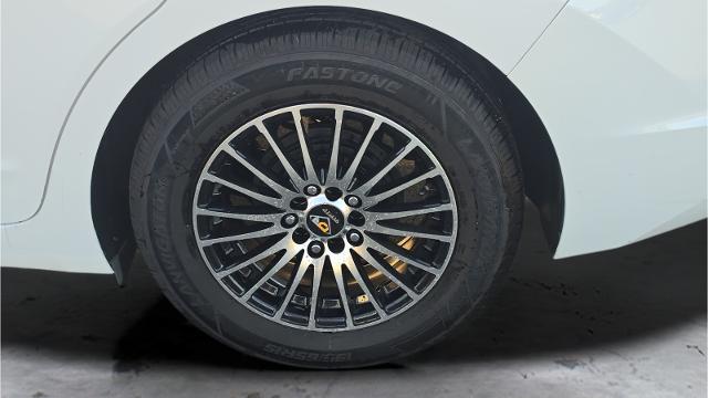 2019 Hyundai Elantra - $11,159